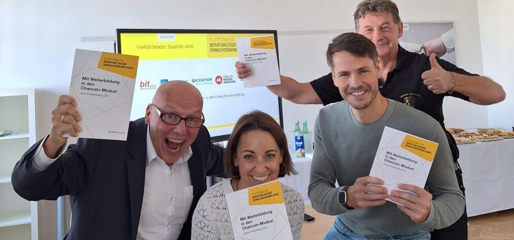 Plattform-Arbeitstreffen: Austausch und gemeinsame Planung Plattform-Arbeitstreffen: Austausch und gemeinsame Planung
